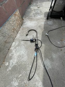 Kitchen faucet