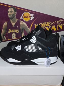 Jordan 4 White Thunder Size 10.5M DS