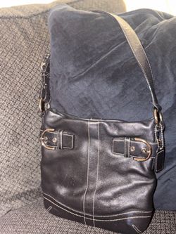 Vintage Coach small shoulder bag