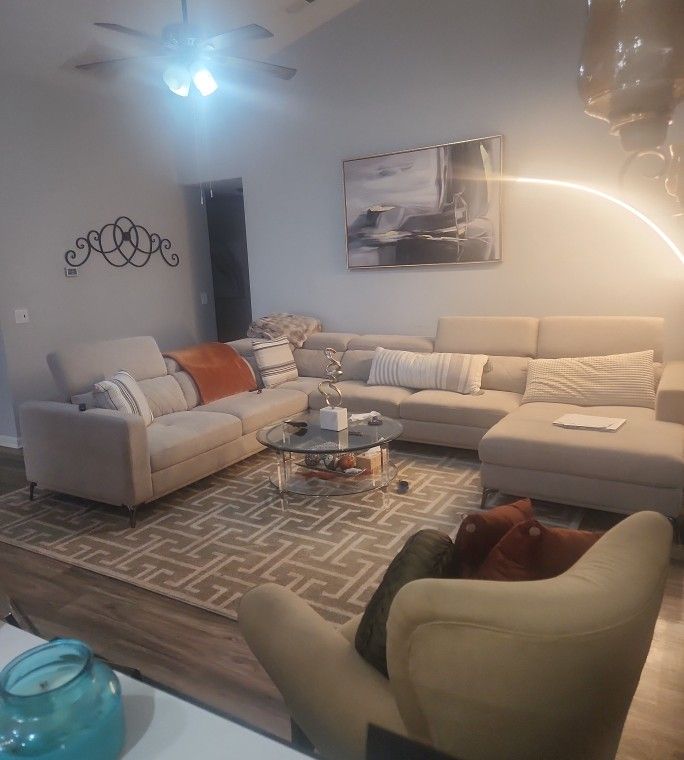 Sectional Couch Cream Color