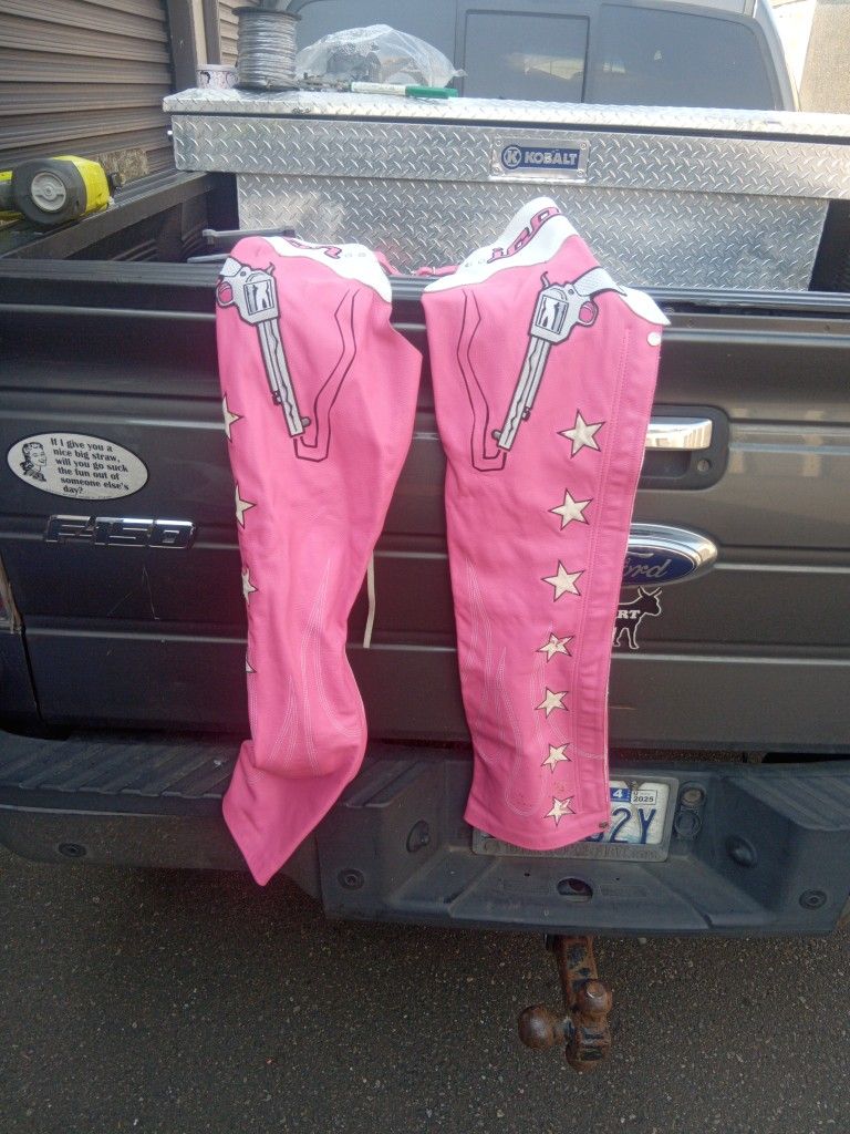 Icon "Kitty Chaps" Size Small