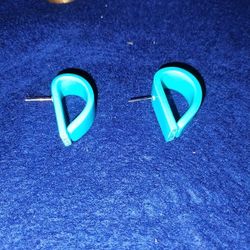 Vintage Plastic Earrings Blue Faux Turquoise Color