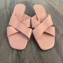 Donald Pliner Women’s 8.5 Pink Heel