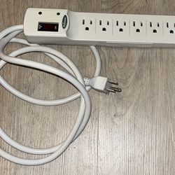 Fellowes Indoors 7 Outlet Surge Protector
