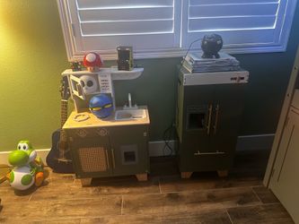 Play kitchen