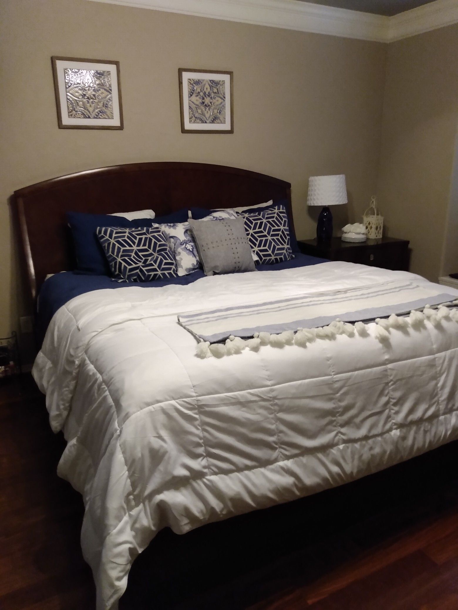 King-size bedroom suit includes matress box springs