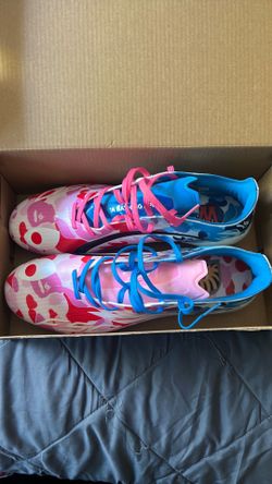 Soccer cleats bapes 9.5