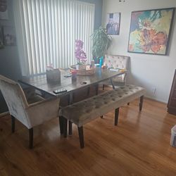 Dinning Table And Chair Set