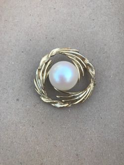 Vintage Brooch
