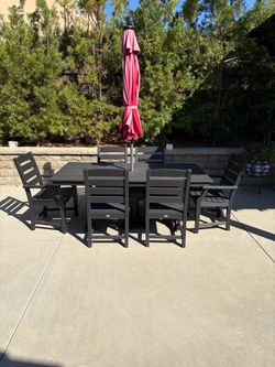 Outdoor dining set