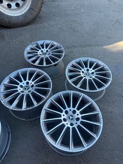 Mercedes Benz wheels
