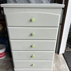 Matching Dresser And Twin Bed Frame