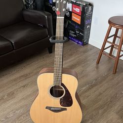 Yamaha Acoustic Guitar 