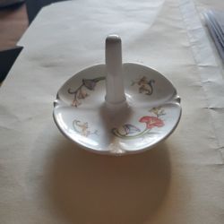 Vintage Flower Ring Holder