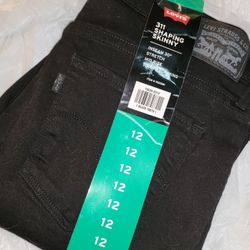 New. Levi's 311 Shaping Skinny Jeans Size 12 Inseam 30"