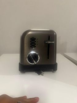 Premium Cuisinart Stainless Steel 2-Slice Toaster – Great Condition