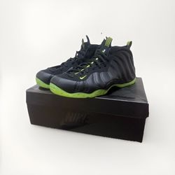Nike Air Foamposite Black Volt