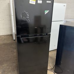 Vissani 10.1 cu ft refrigerator