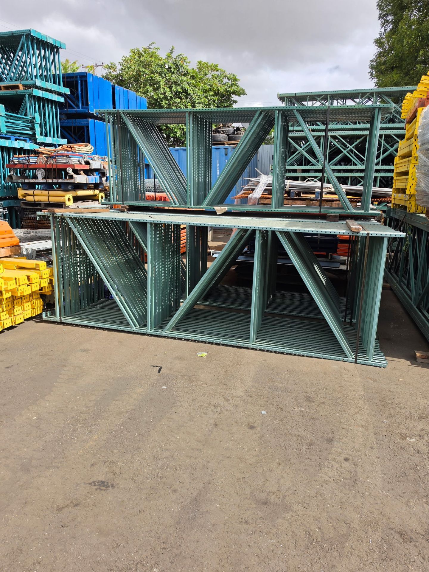 PALLET RACKS