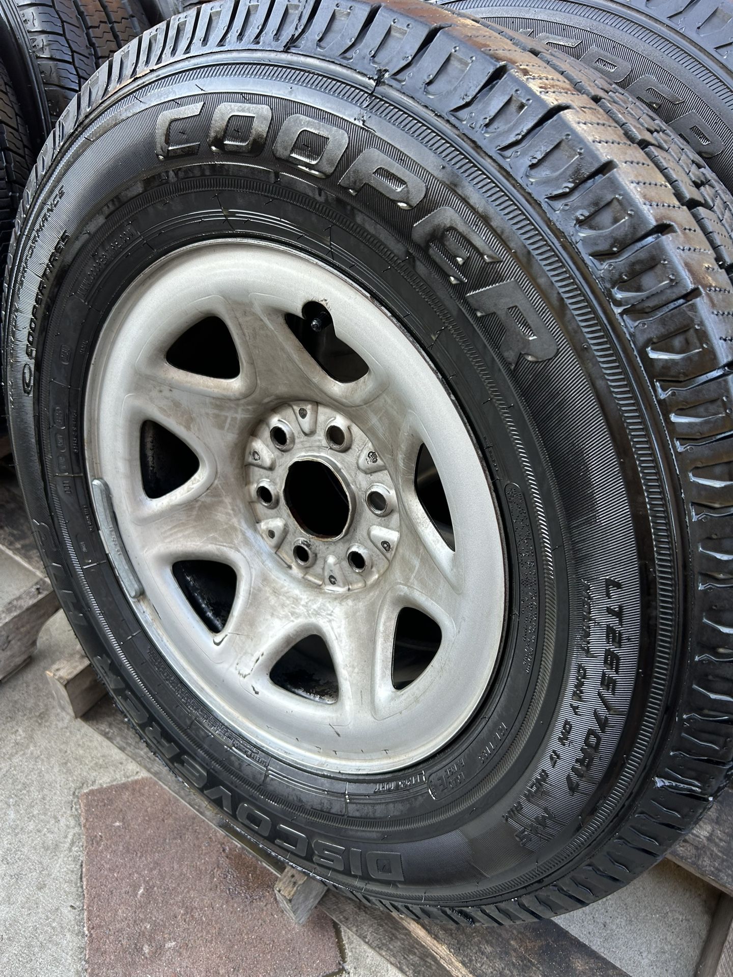 4- COOPER DISCOVERER HT-3 