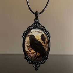 Brand New Beautiful Black Raven Bird Pendant Necklace In Gift Box 