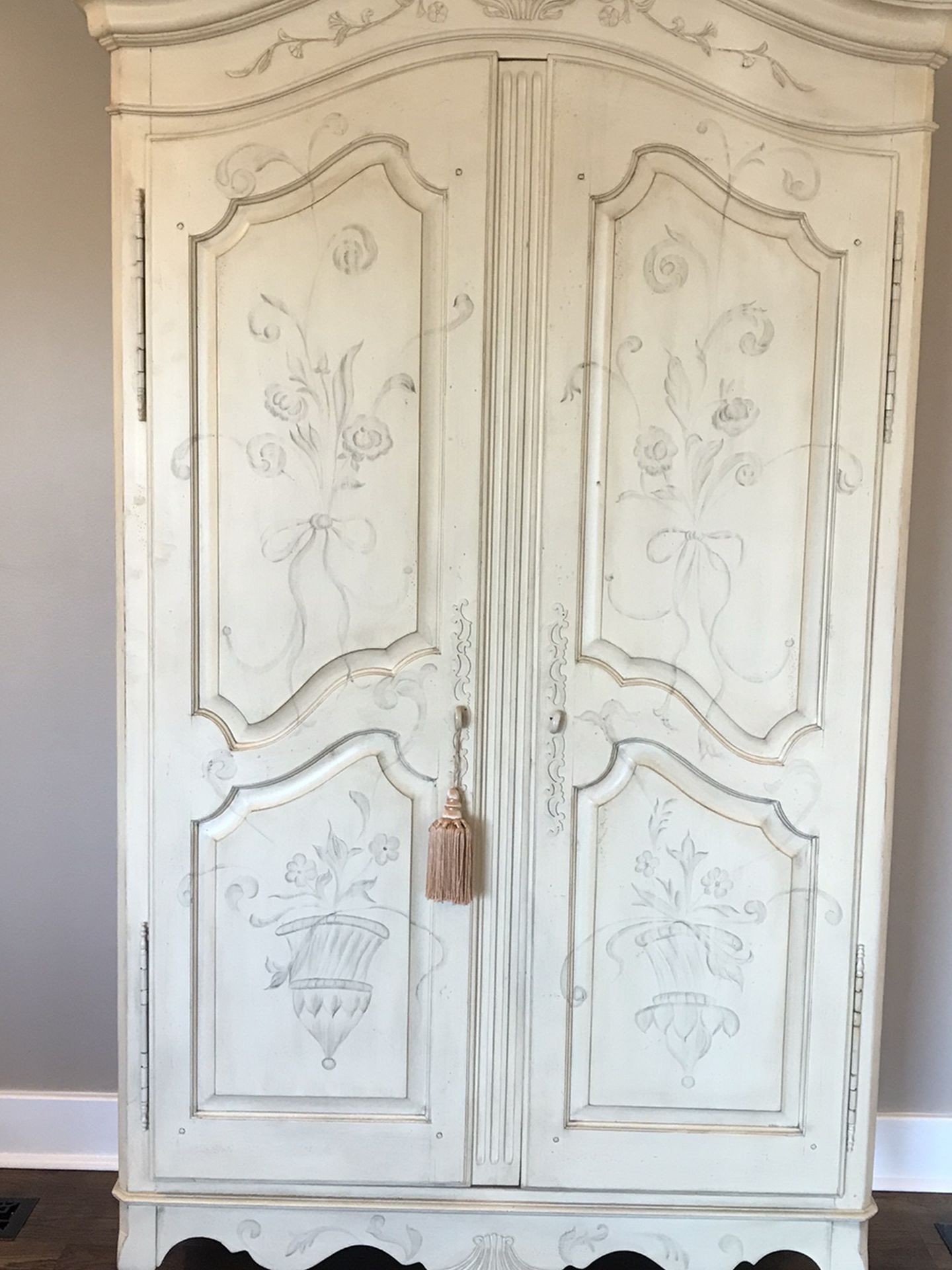 Ethan Allen French Country Armoire , Cream, Excellent !