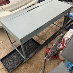 Free Desk
