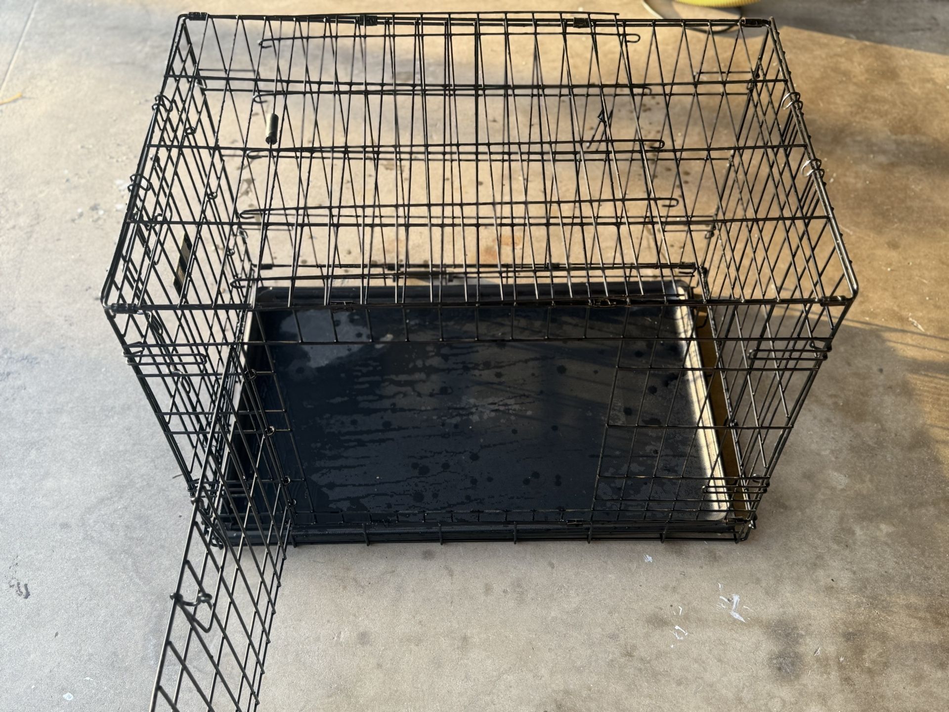 Top Paw 30” Folding Crate