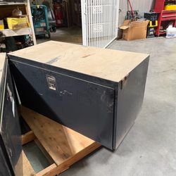 Tool box 24x24x48