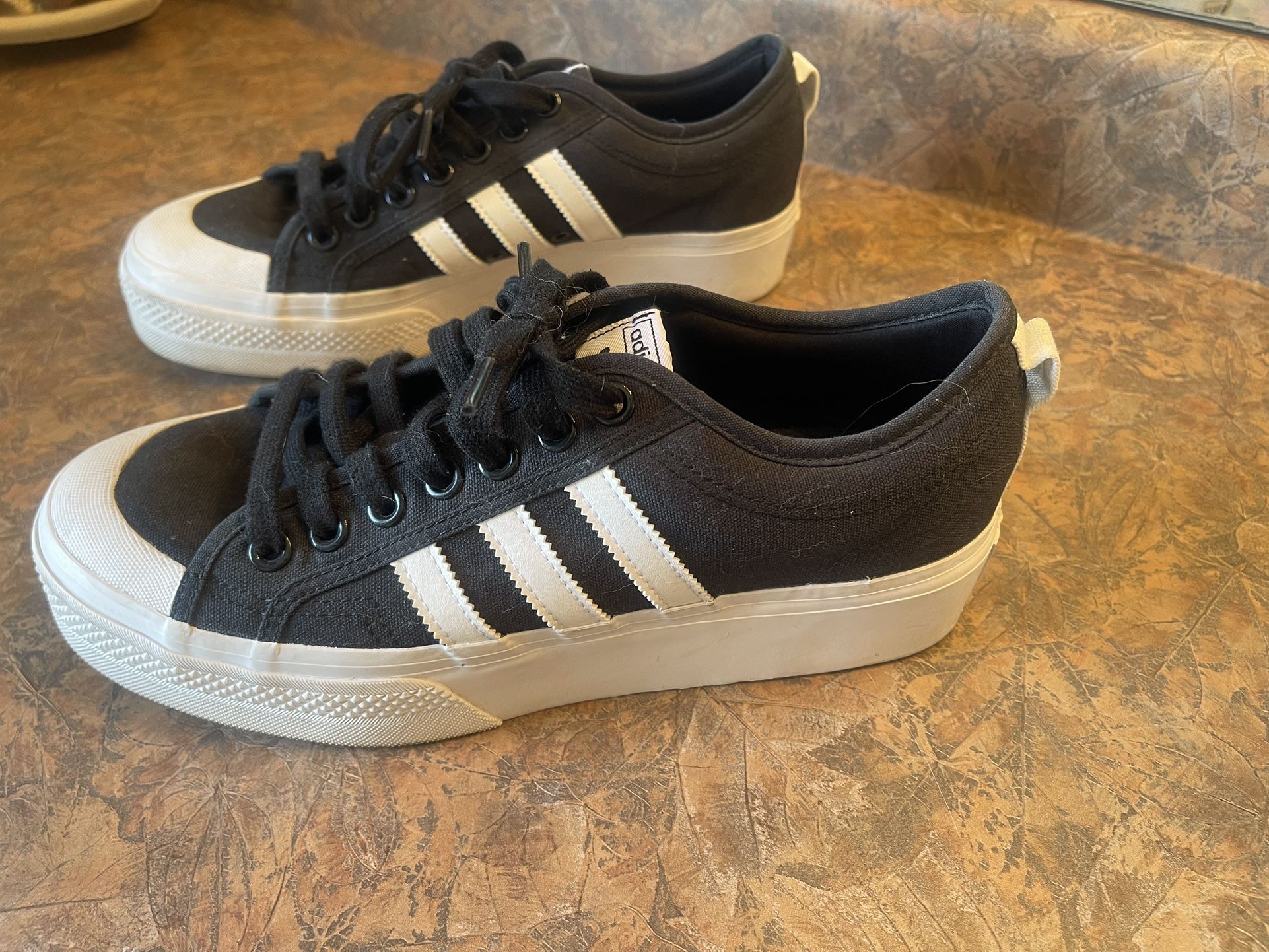 Adidas Sneakers. Men’s 9.5/ Women’s Size 11