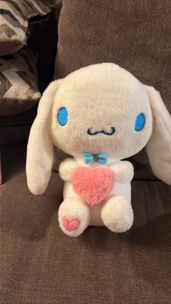 Cinnamon roll plush