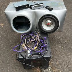 Sony CDX – CA810 Xplode Receiver And Fiberglass Subwoofer
