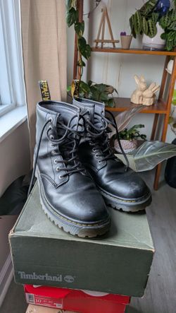 Dr Martens Boots