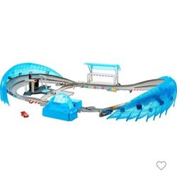 Disney Pixar Cars Ultimate Speedway Racetrack 