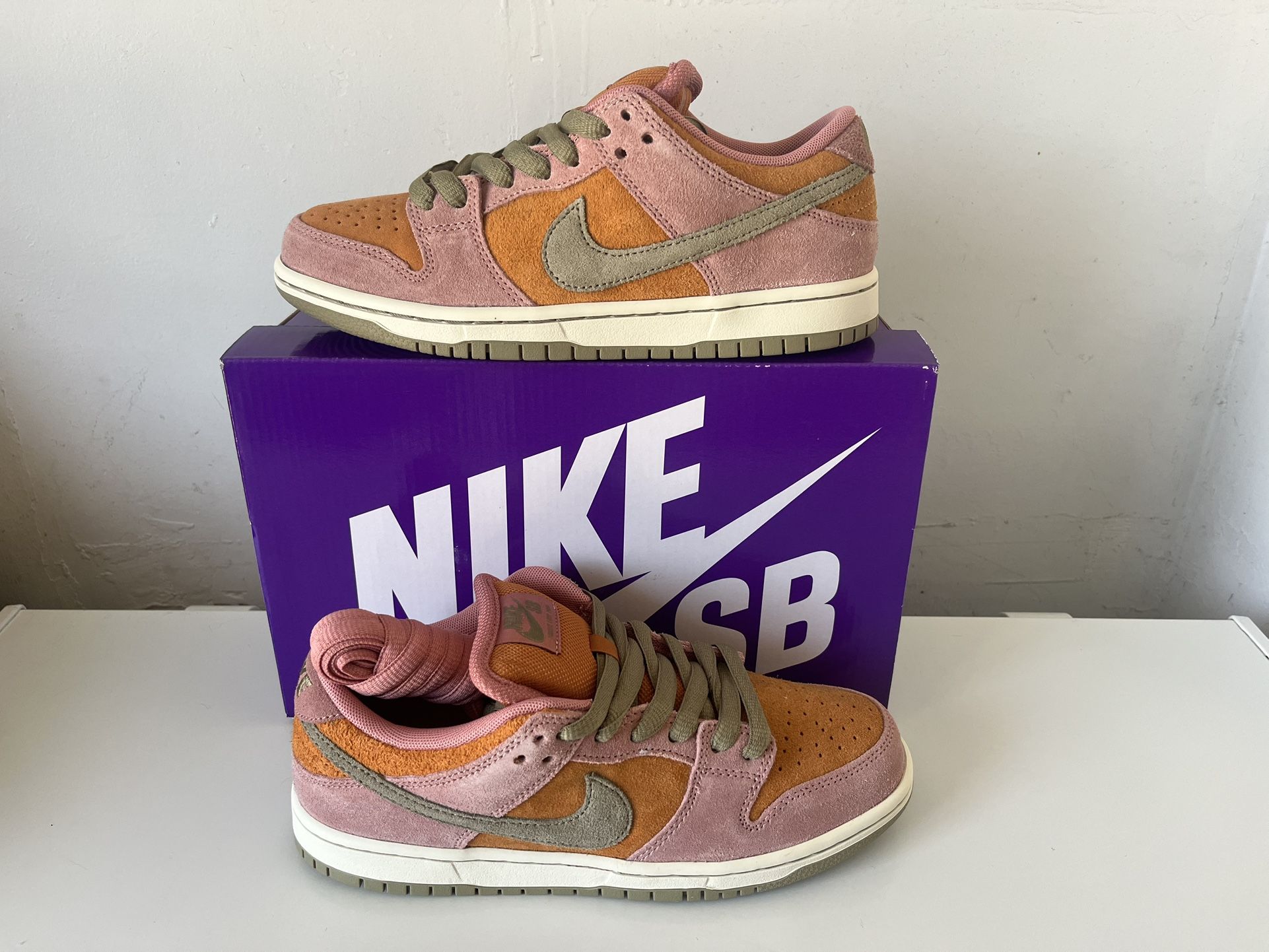 New Nike SB Dunk Low