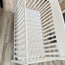 Baby Crib 