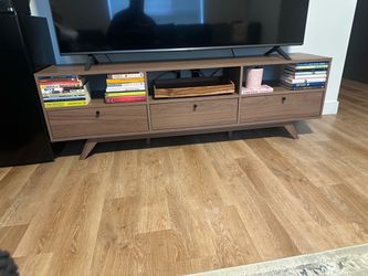 Tv Stand 70”
