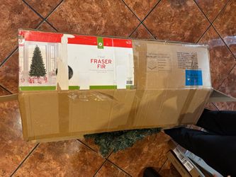 Christmas tree 7 feet