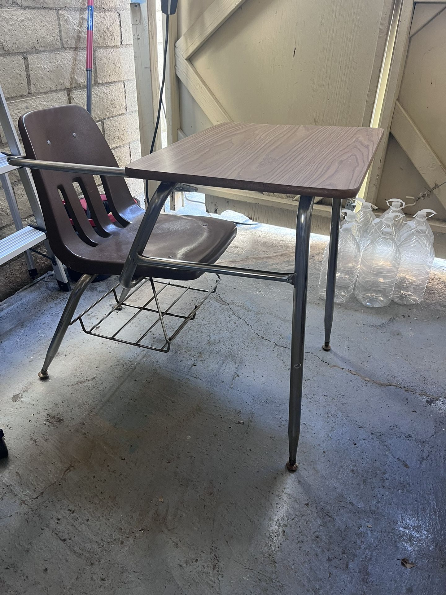 Homeschooling? Kids Desk