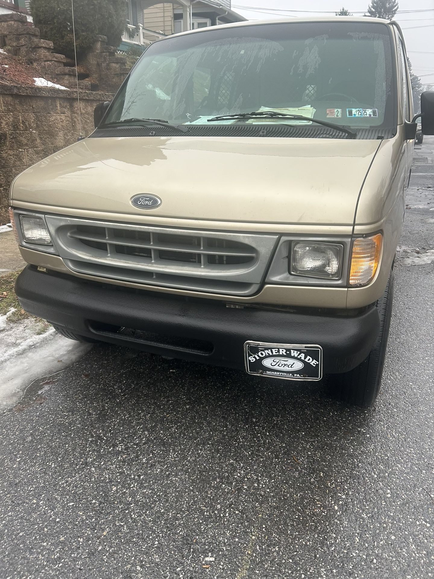 2002 Ford Ecoline E-250