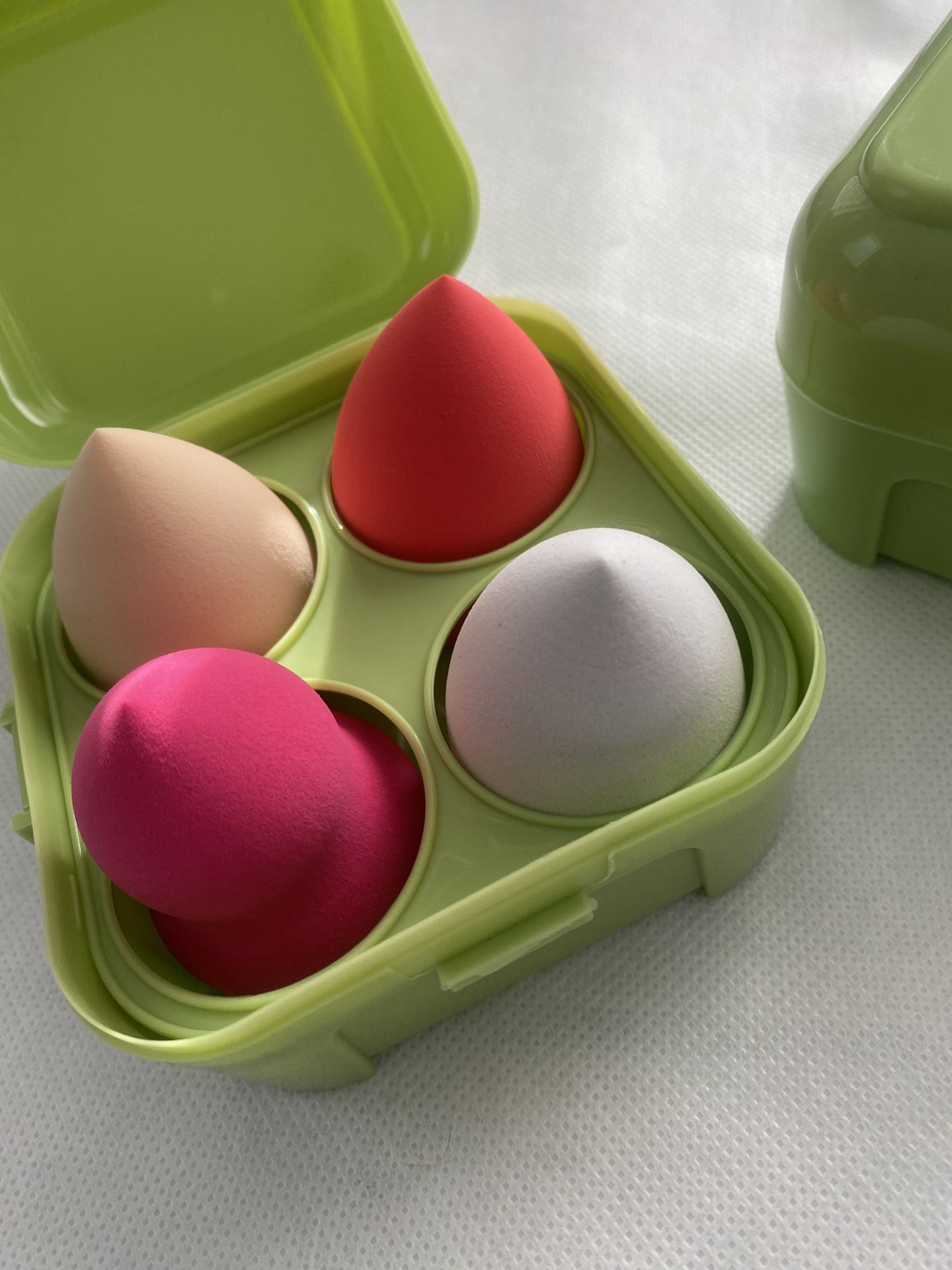 4pcs Makeup Sponge Blender Blending Puff Flawless with box