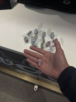 Labubu Pin