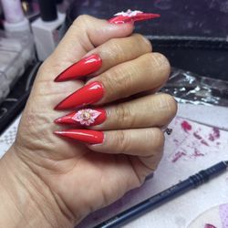 Mini Adelynn Nail