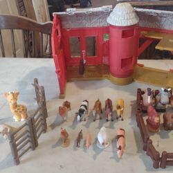 Vintage John Deere / Ertl Toy  Farming Set