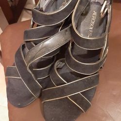 Sandles/heels Size 9