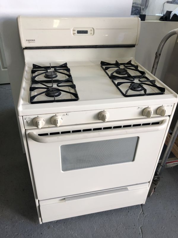 Used Gas stove 30” inch for Sale in Elizabeth, NJ OfferUp