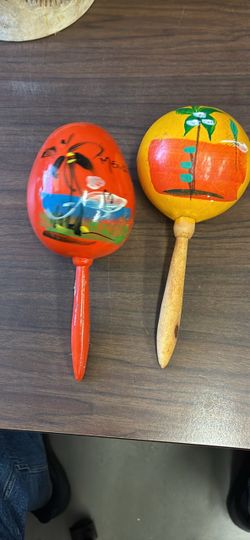 Vintage-Style Mexican Hand-Painted Maracas – Pair