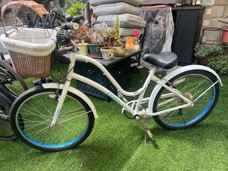 Hyper Commute Womens 26" Bicycle