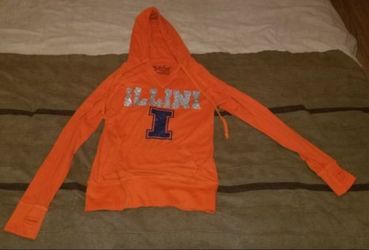 Women's Illinois Fighting illini lightweight hoodie.