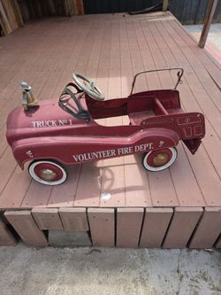 Peddle car
